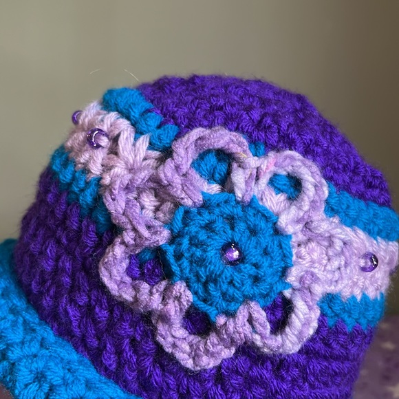 Sold - Picture 3 of 10